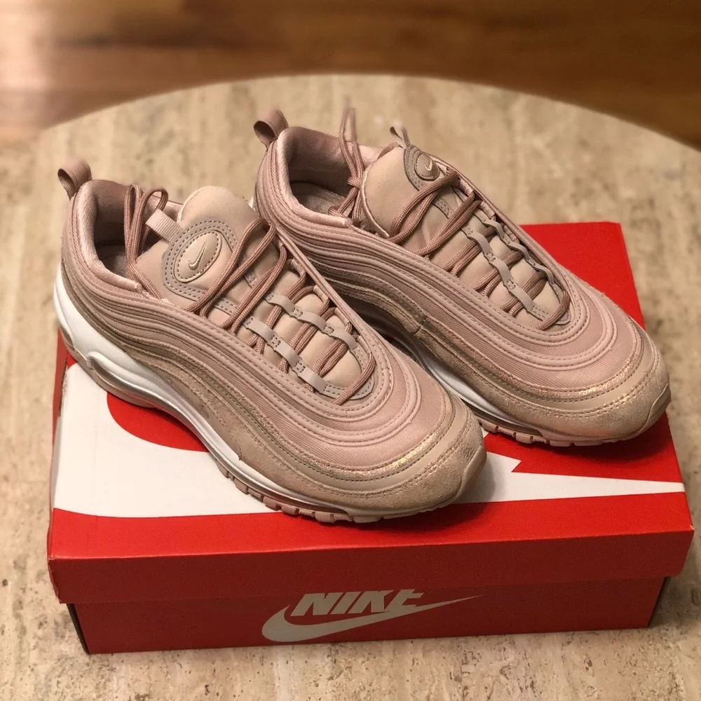 Women’s Air Max 97 - Picture 1 of 4
